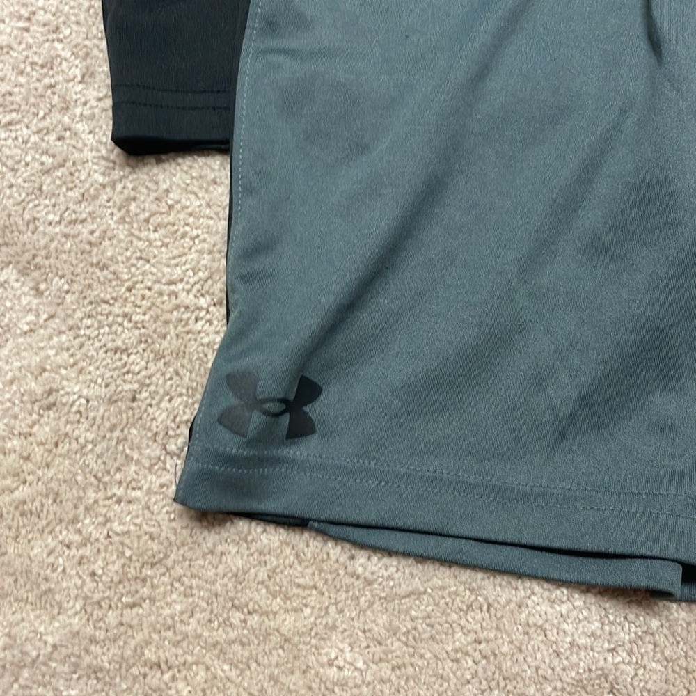 UNDER ARMOUR MATCHING SET - Picture 2 of 7